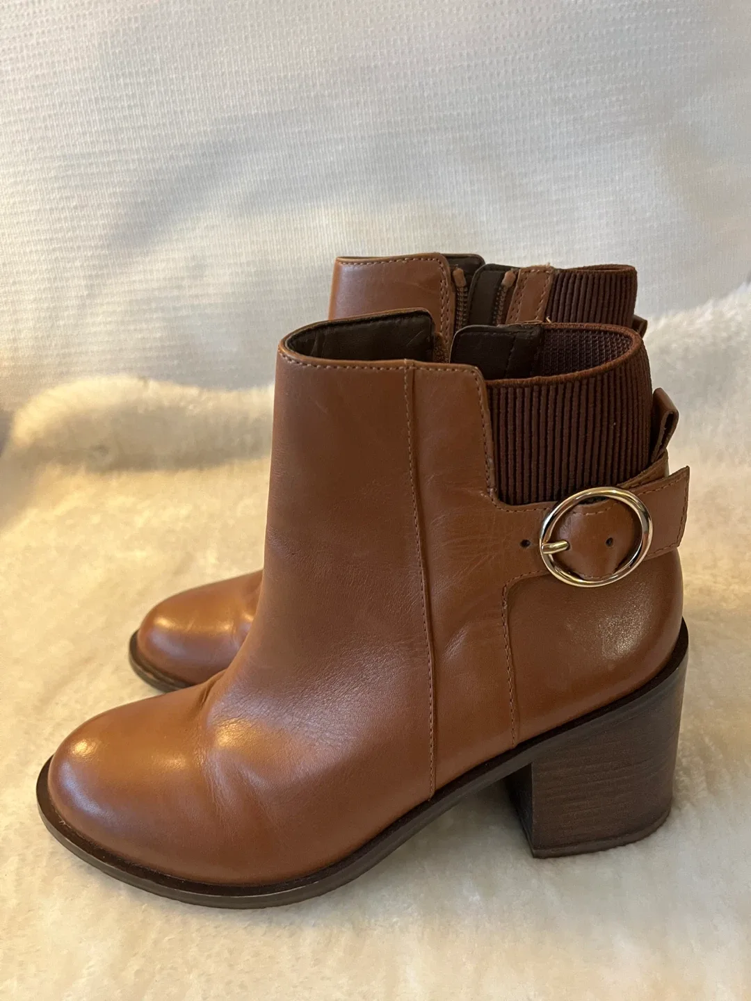 Aldo Brown Ankle Boots Women Size 7.5 image indicator(6)
