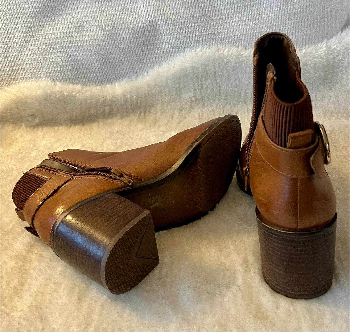 Aldo Brown Ankle Boots Women Size 7.5 image indicator(4)
