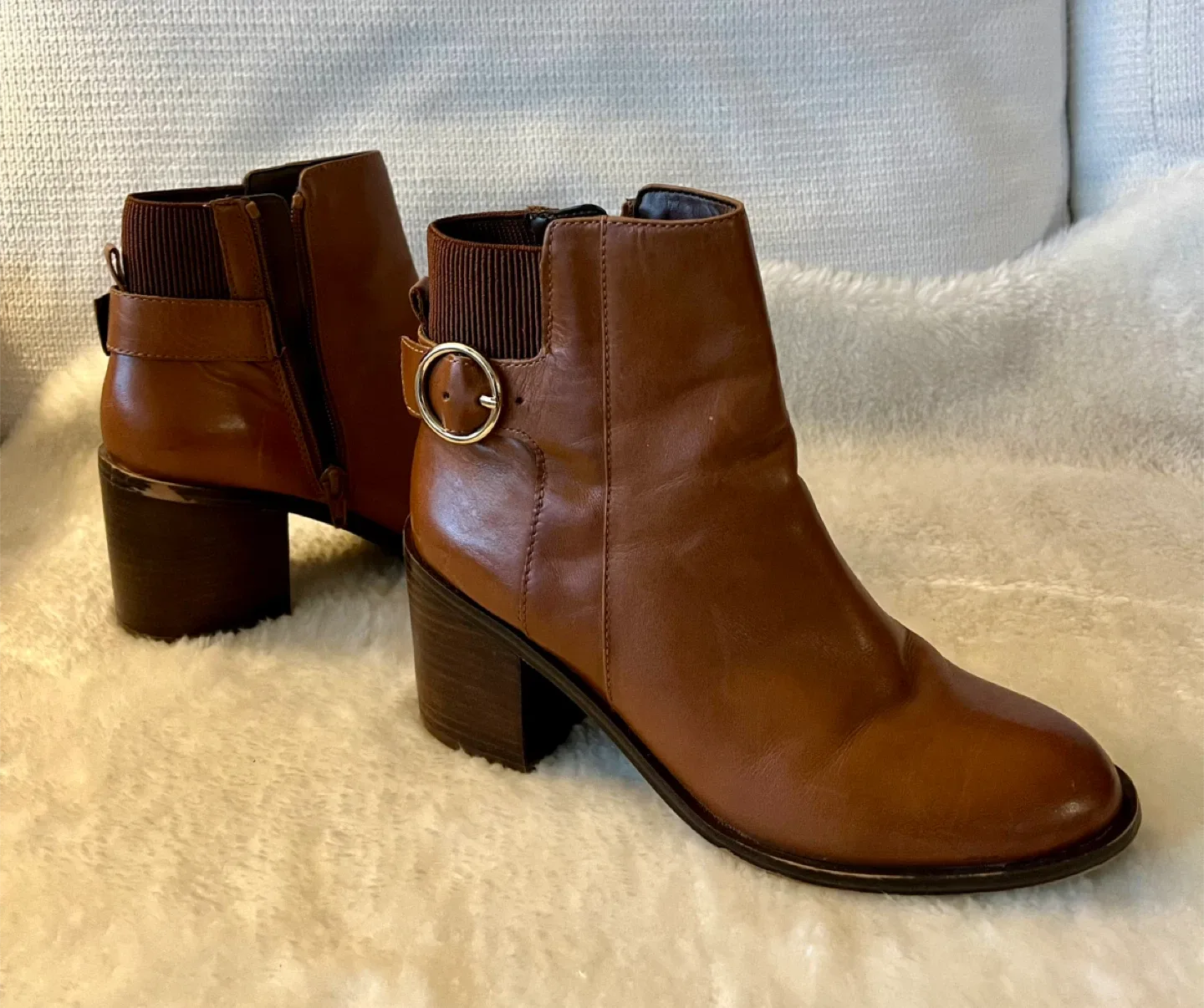 Aldo Brown Ankle Boots Women Size 7.5 image indicator(8)