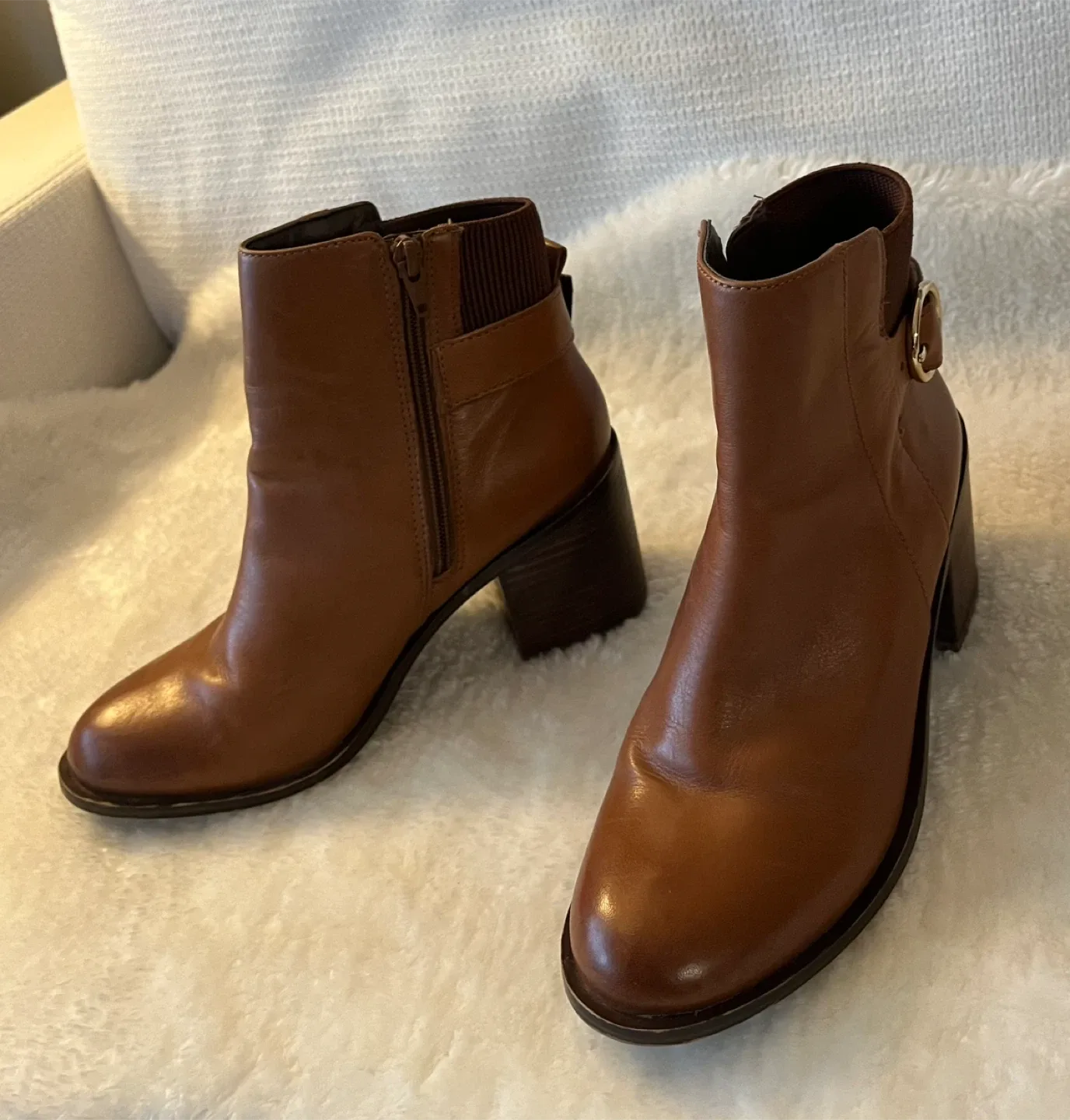 Aldo Brown Ankle Boots Women Size 7.5 image indicator(9)