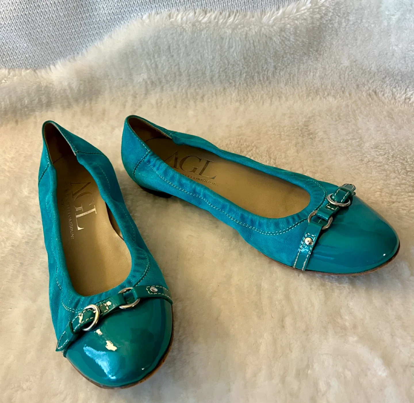 AGL Attilio Giusti Leombruni Teal Ballet Flats image indicator(8)