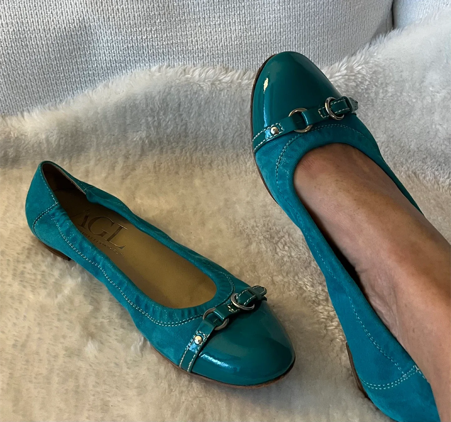 AGL Attilio Giusti Leombruni Teal Ballet Flats image indicator(10)
