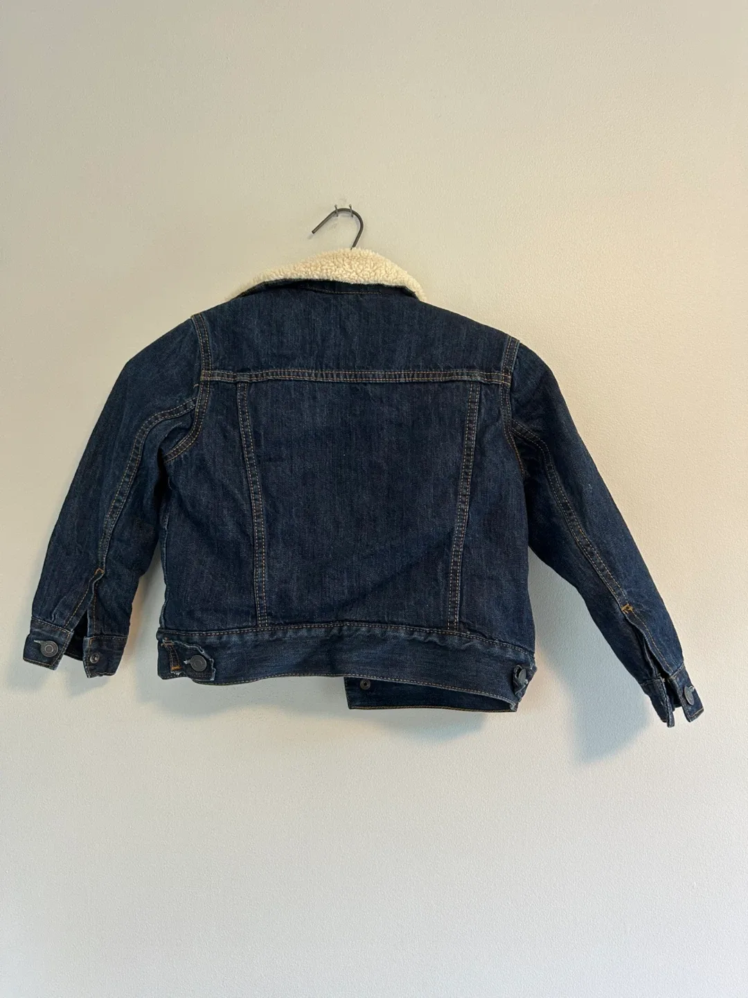 GAP Denim Jacket XS with Sherpa Lining image indicator(4)