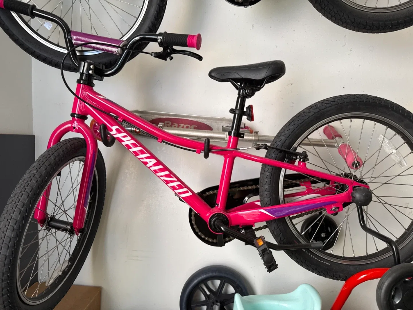 Specialized Kids Bike - Pink thumbnail