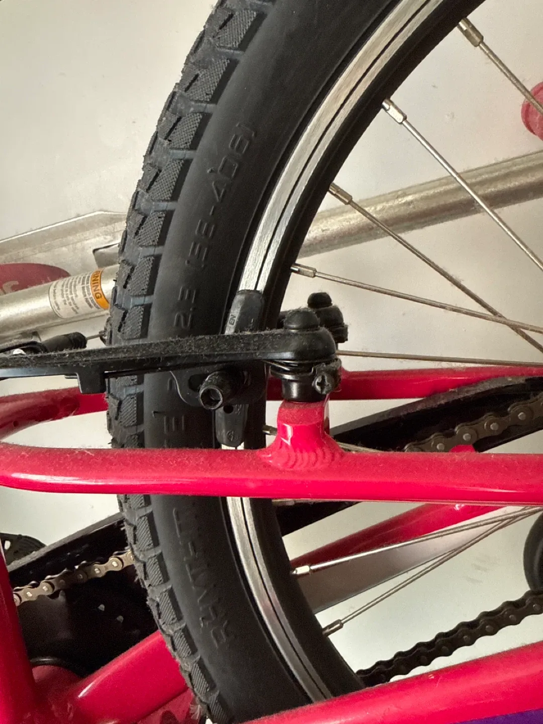 Specialized Kids Bike - Pink image indicator(4)