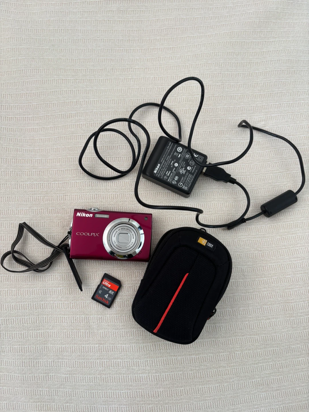 Nikon COOLPIX S4000 Digital Camera - photo 5