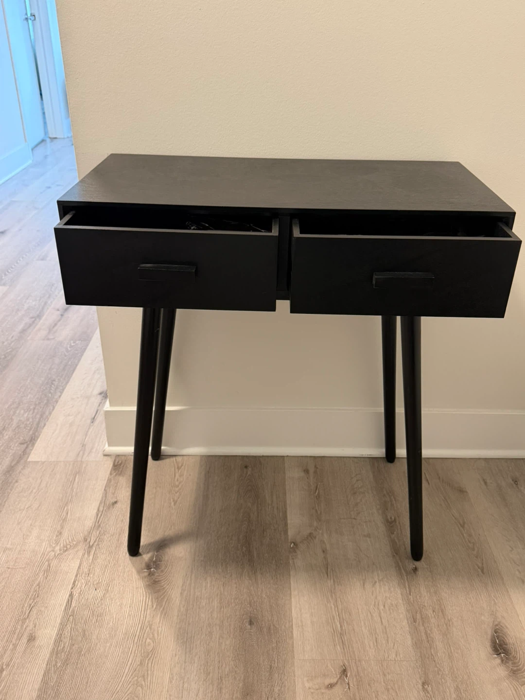 Entryway table - photo 2
