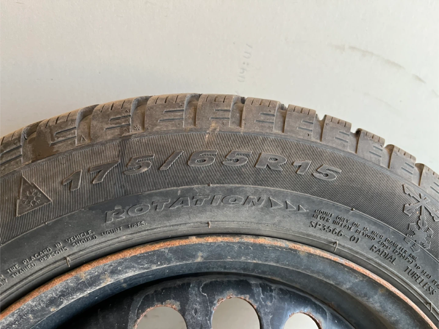 Winter 175 65 R15 Tires - Set of 4 on rims - photo 3