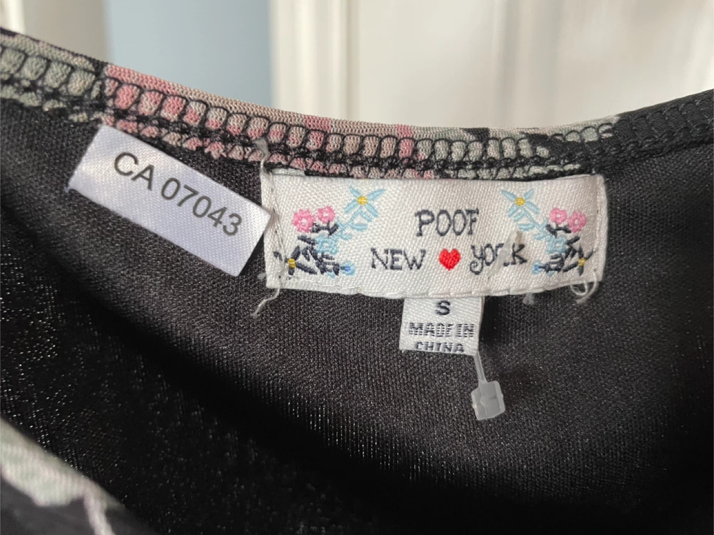Poof New York Floral Top - Size Small - photo 3