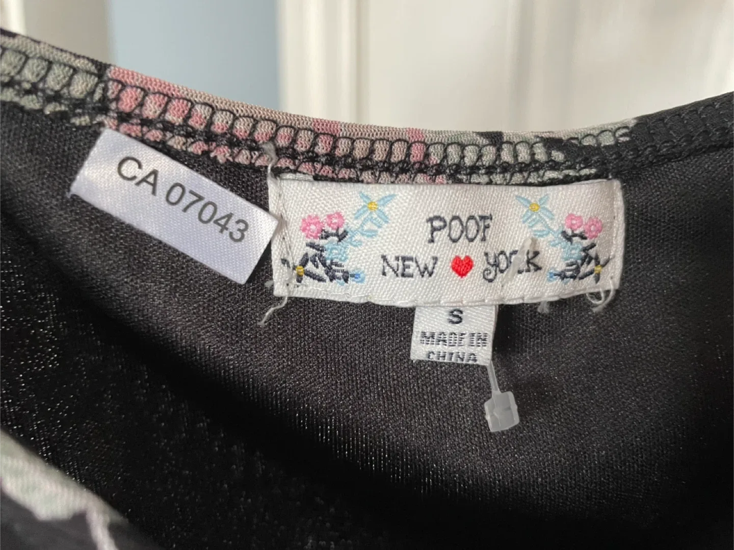 Poof New York Floral Top - Size Small image indicator(3)