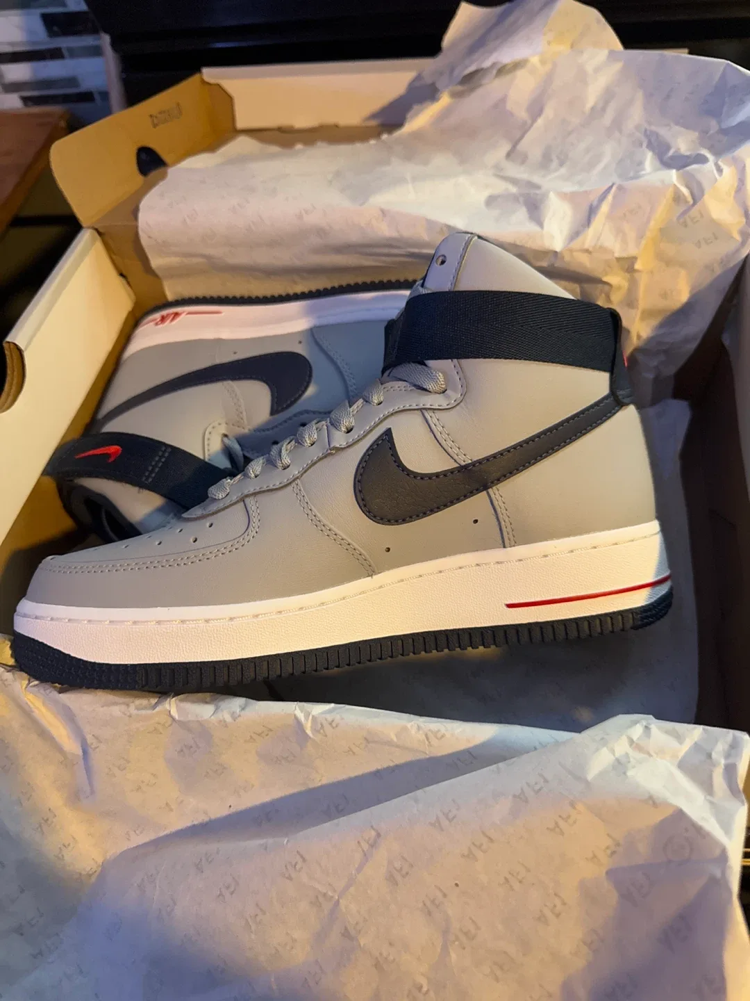 Nike Air Force 1 High '07 Grey image indicator(2)