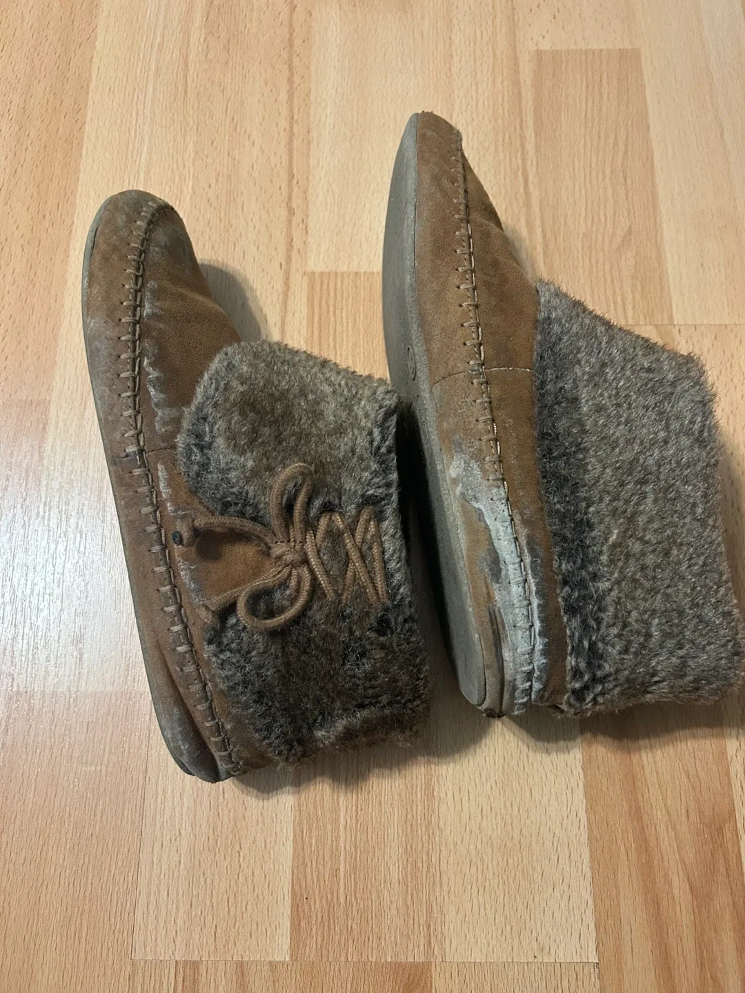 Airwalk Brown Fur Lined Moccasin boots - Size 9.5 image indicator(8)