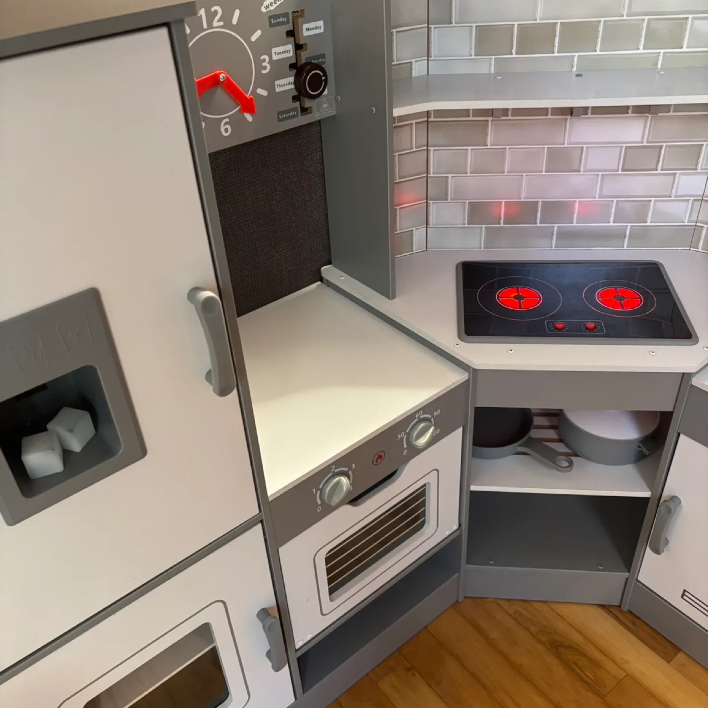 Kids Grey & White Play Kitchen Corner Set image indicator(5)