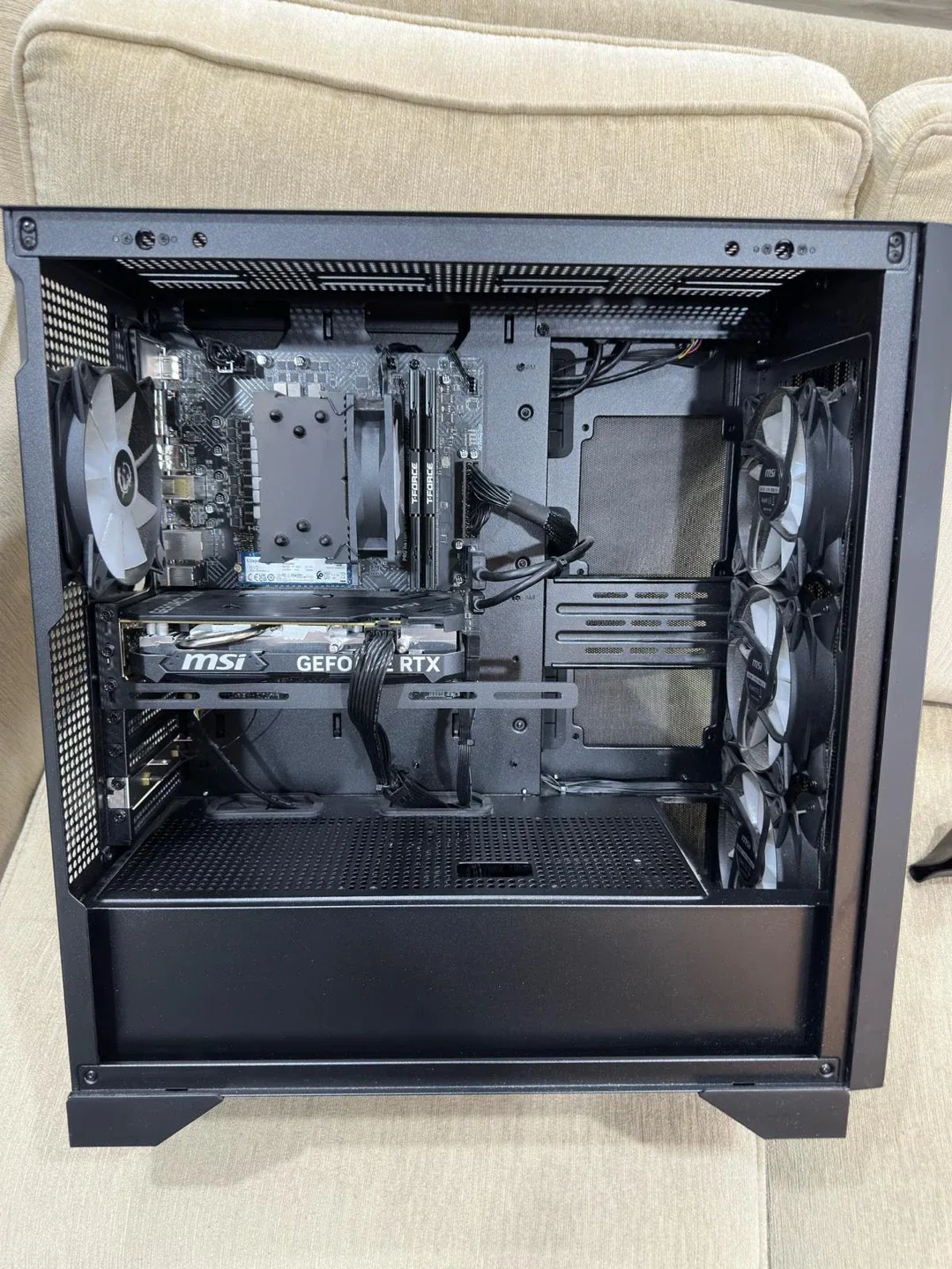 MSI Aegis R2 Gaming PC with Best Buy Full Protection image indicator(3)