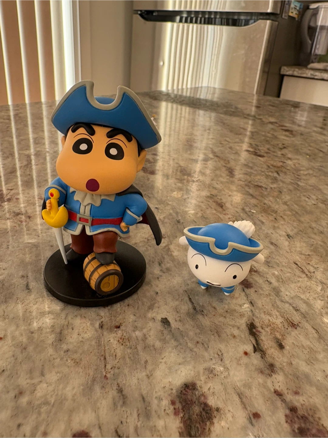 Crayon Shin-chan Pirate Figure Set