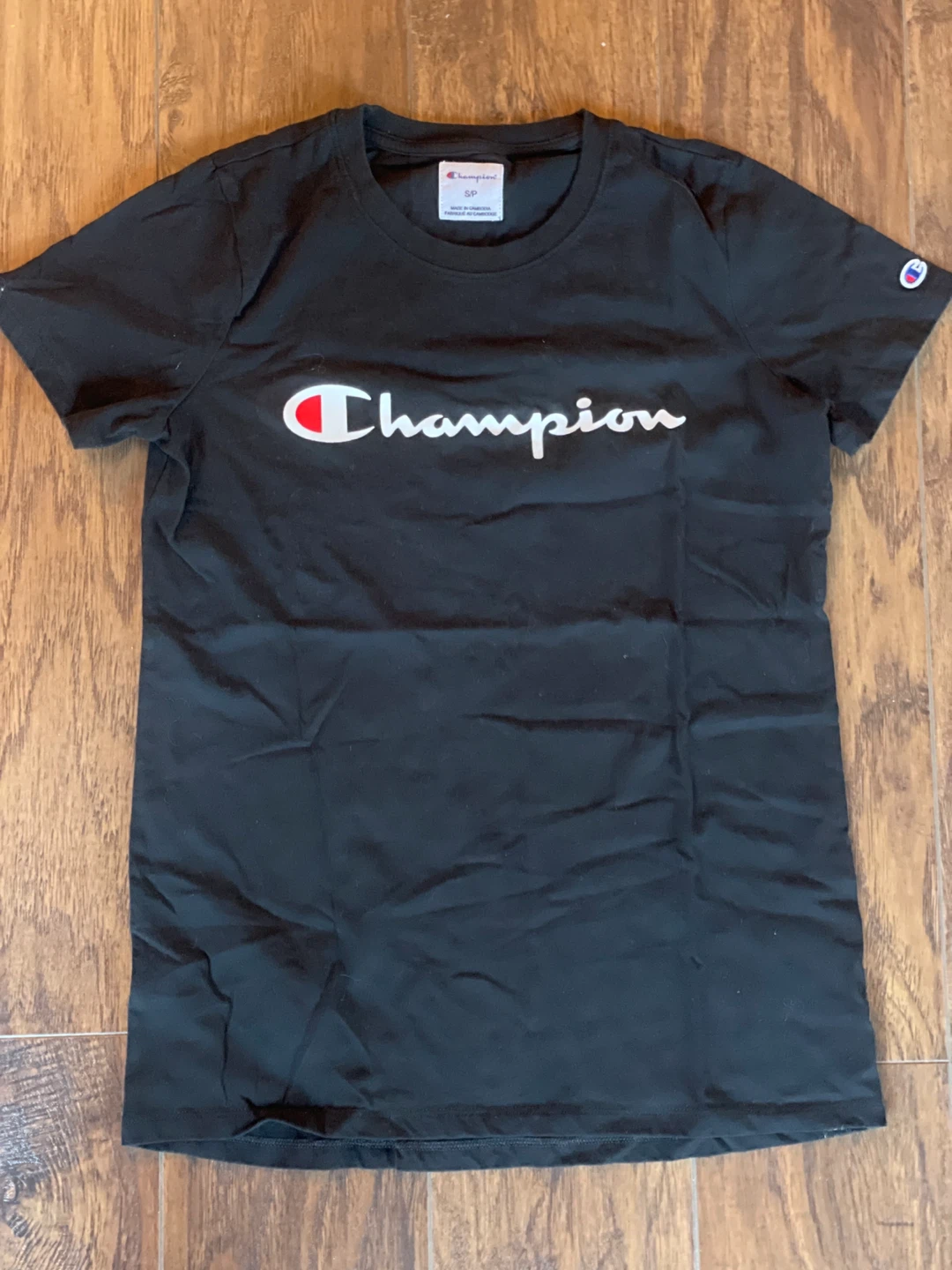 Champion T-Shirt - Size Small - photo 2