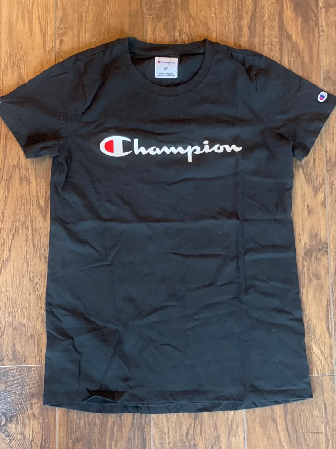 Champion T-Shirt - Size Small image indicator(2)