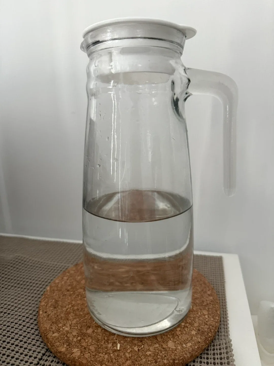 Glass Water Pitcher with Lid thumbnail