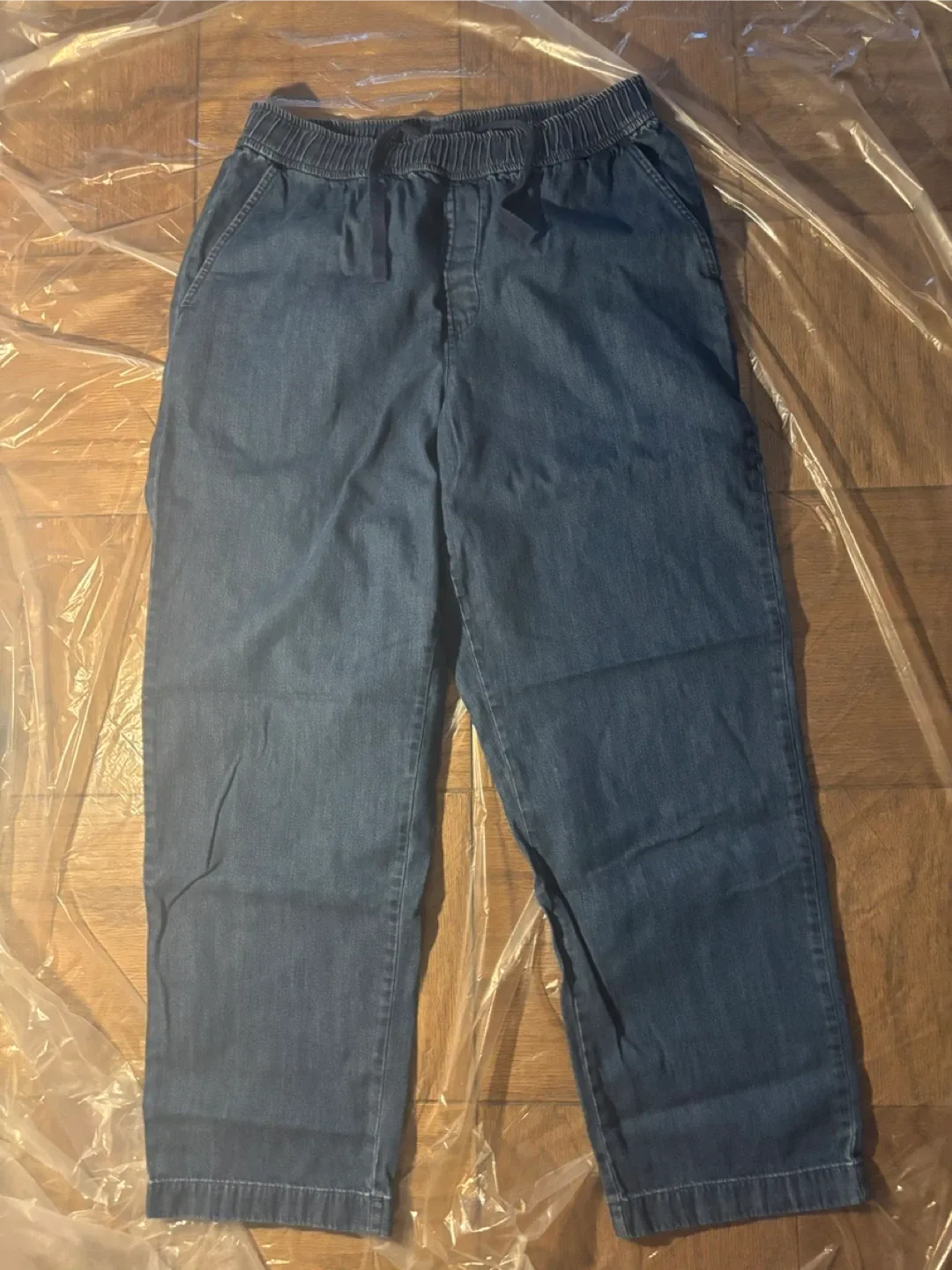 Uniqlo Denim Easy Pants - Waist 26-27 Inch