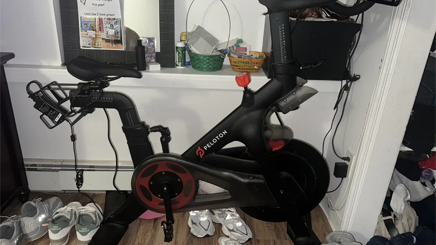 Peloton Exercise Bike image indicator(6)