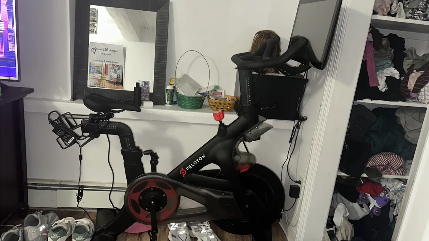 Peloton Exercise Bike image indicator(5)