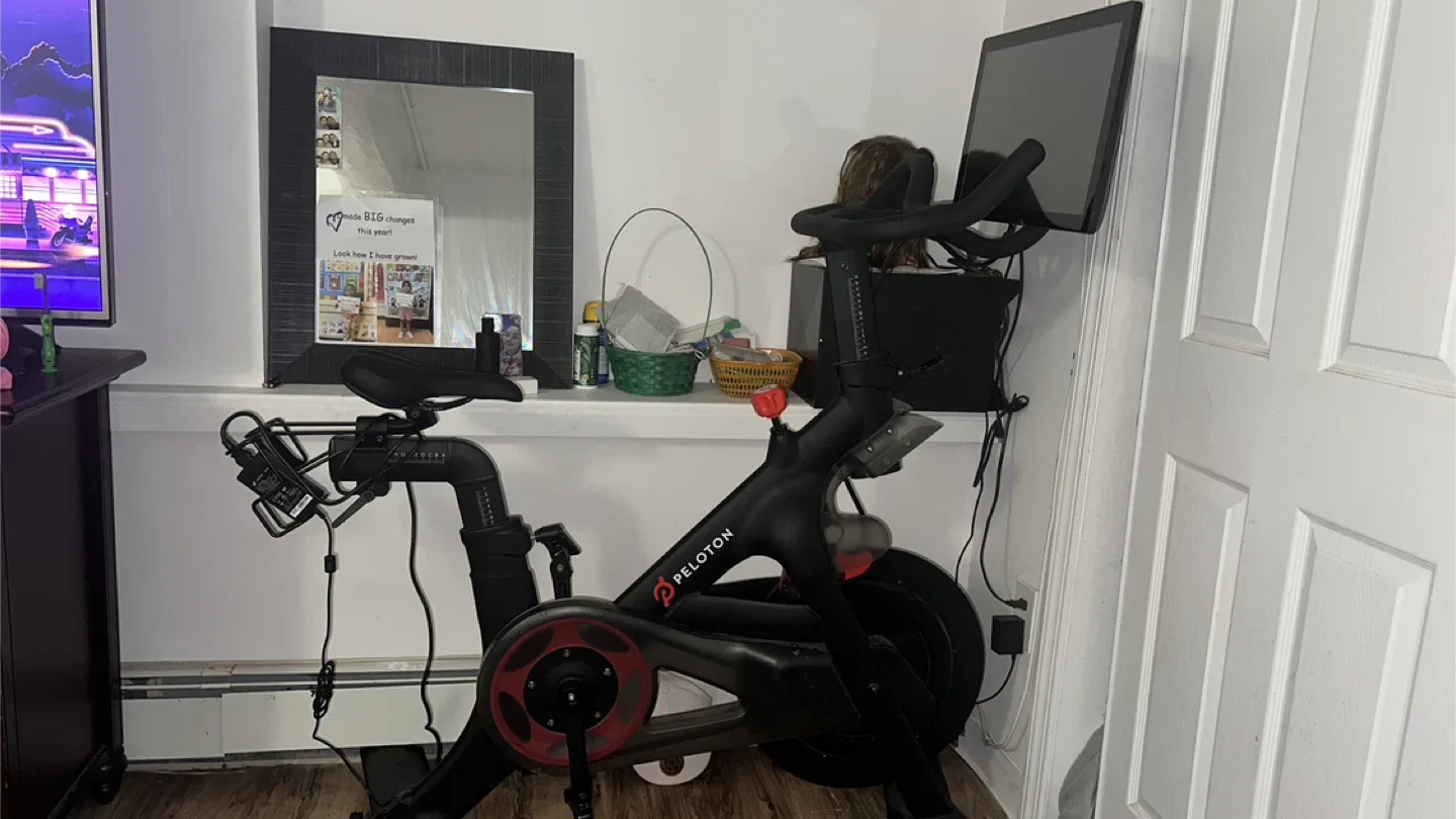 Peloton Exercise Bike image indicator(3)