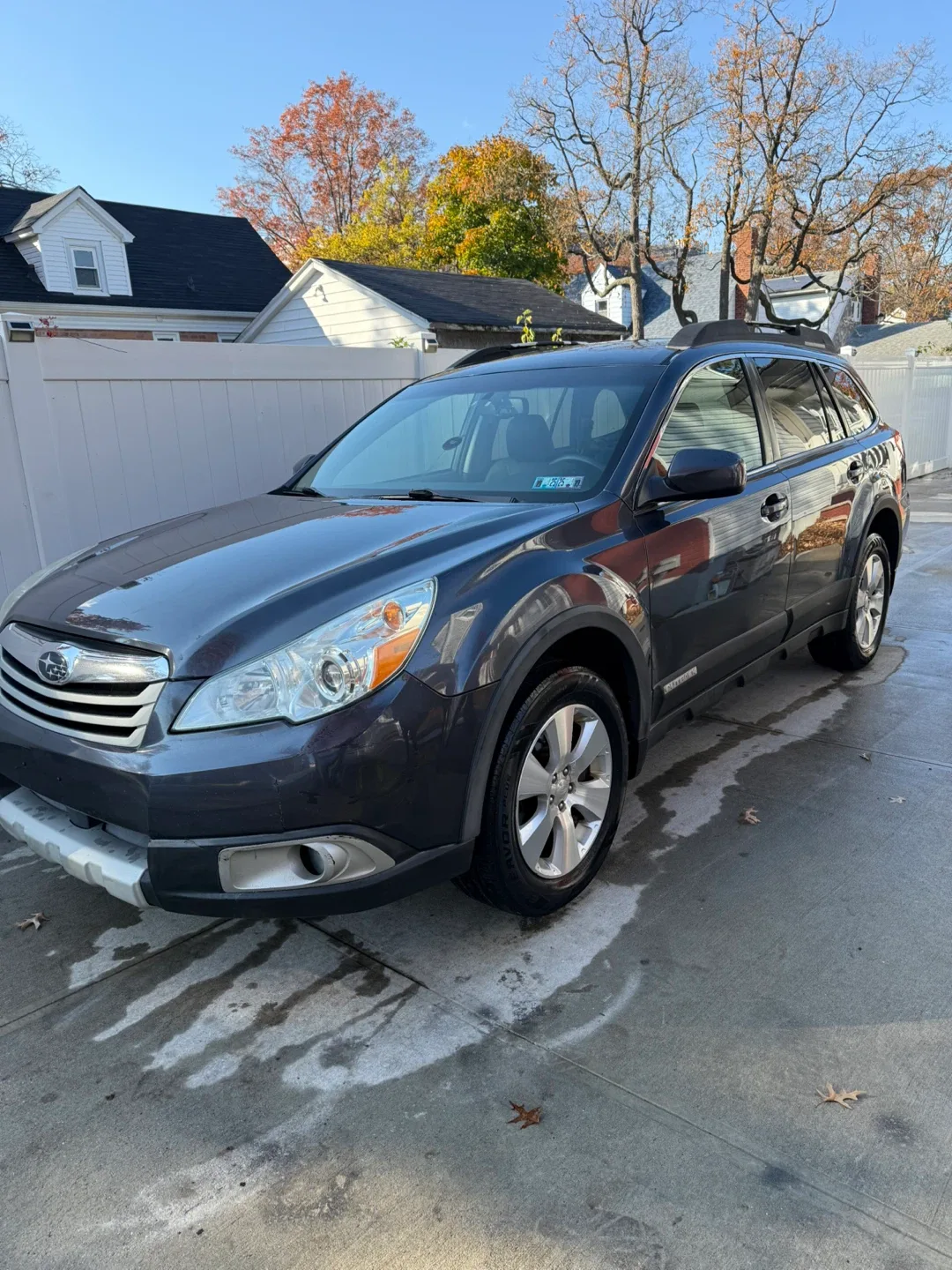 2010 Subaru Outback LTD AWD 3.6L image indicator(2)