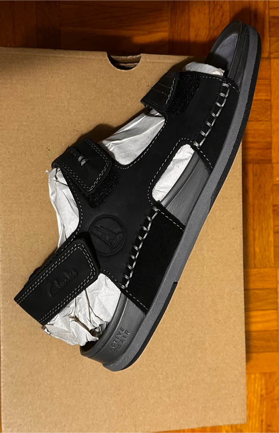 New Clarks Active Air Sandals, Size 11