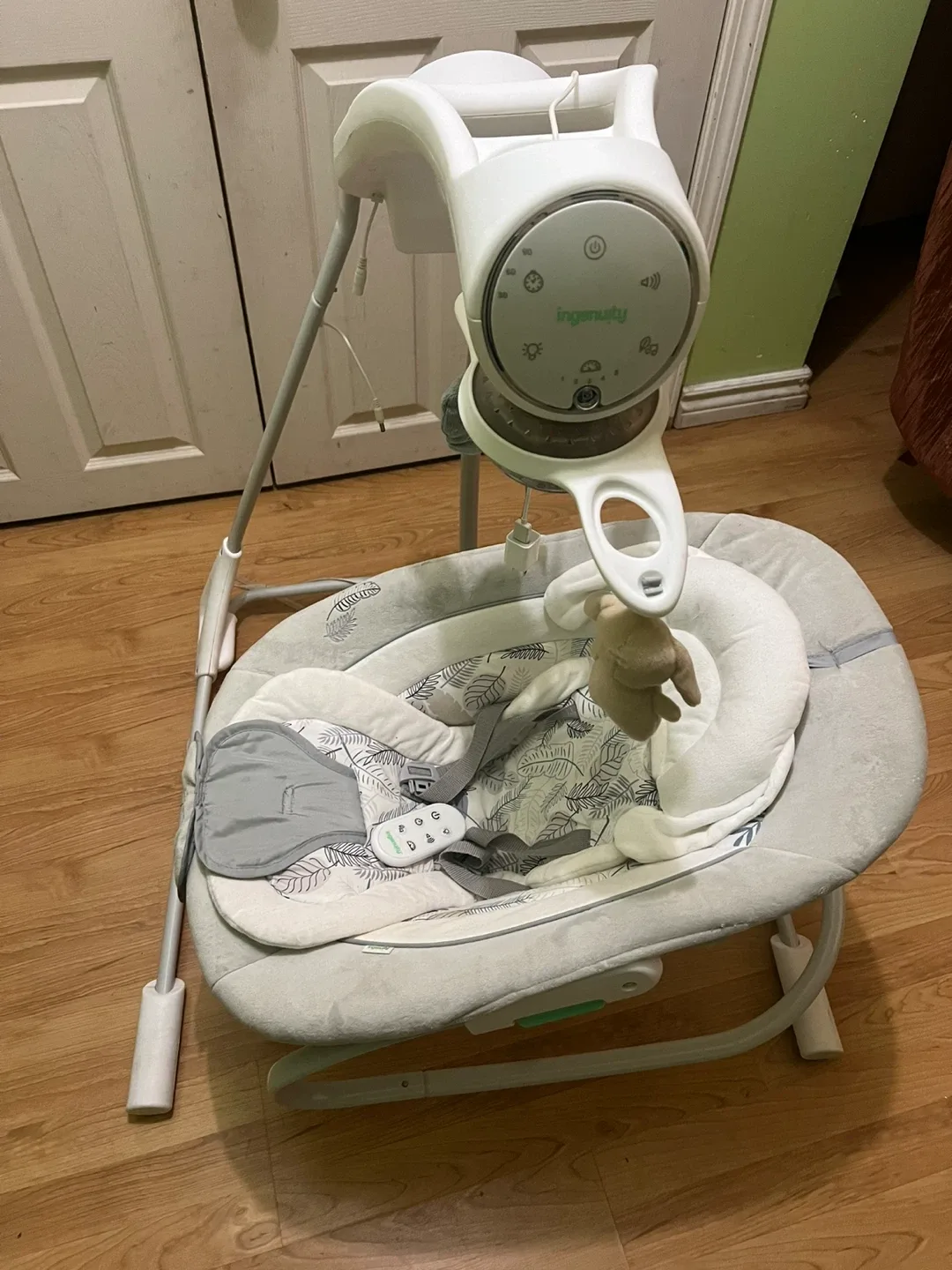 Ingenuity Baby Swing - Like New! image indicator(2)