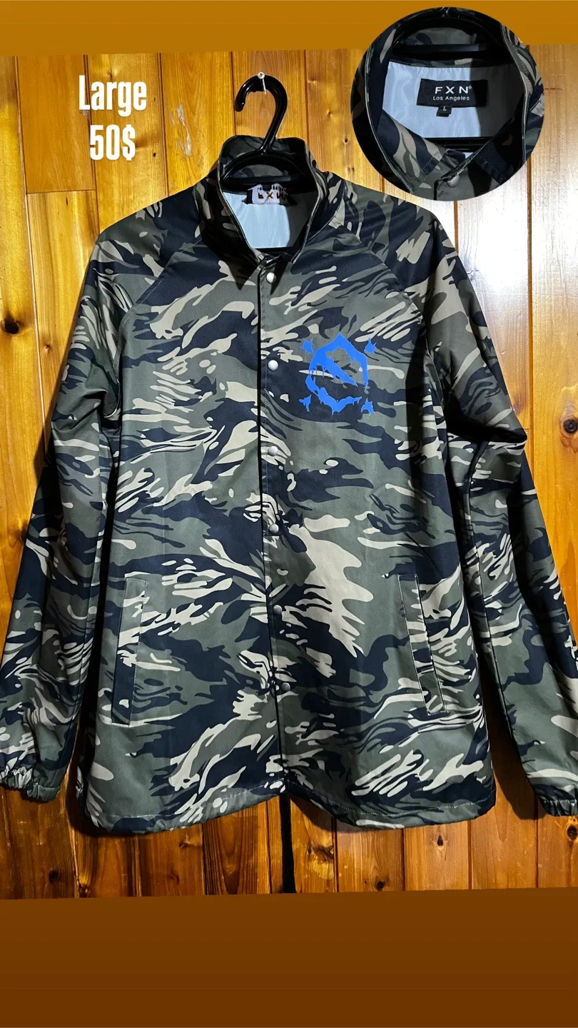 Long Sleeves / Jackets / Sweater