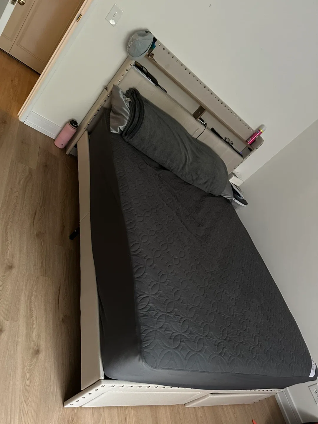 BedLine Bed Frame with Mattress image indicator(2)