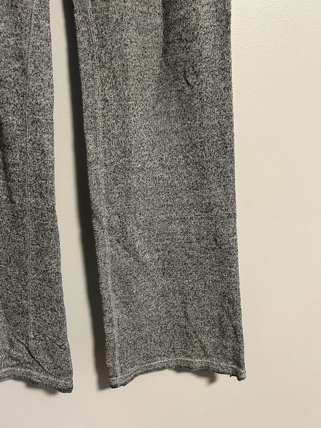 Roots Grey Sweatpants - Size S image indicator(2)