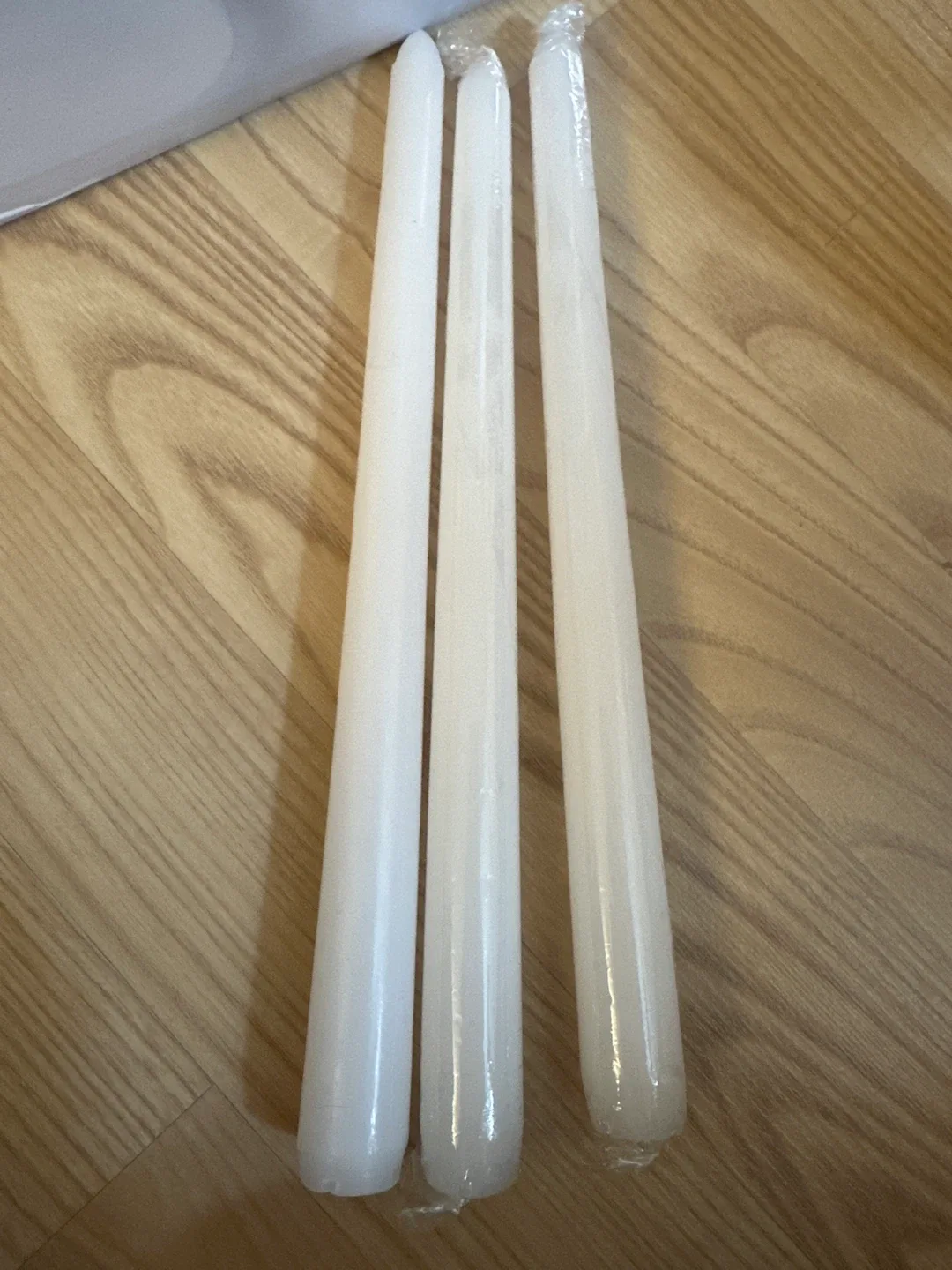 Colour Your Homeg Dripless Taper Candles, 30 Pcs image indicator(2)