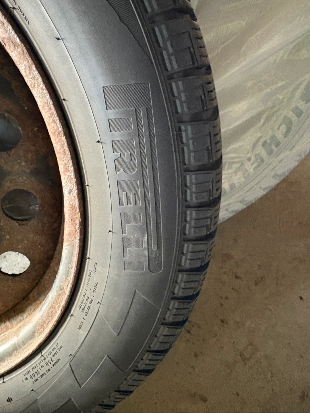 Pirelli 215/55 R16 Tire on Rim - photo 2