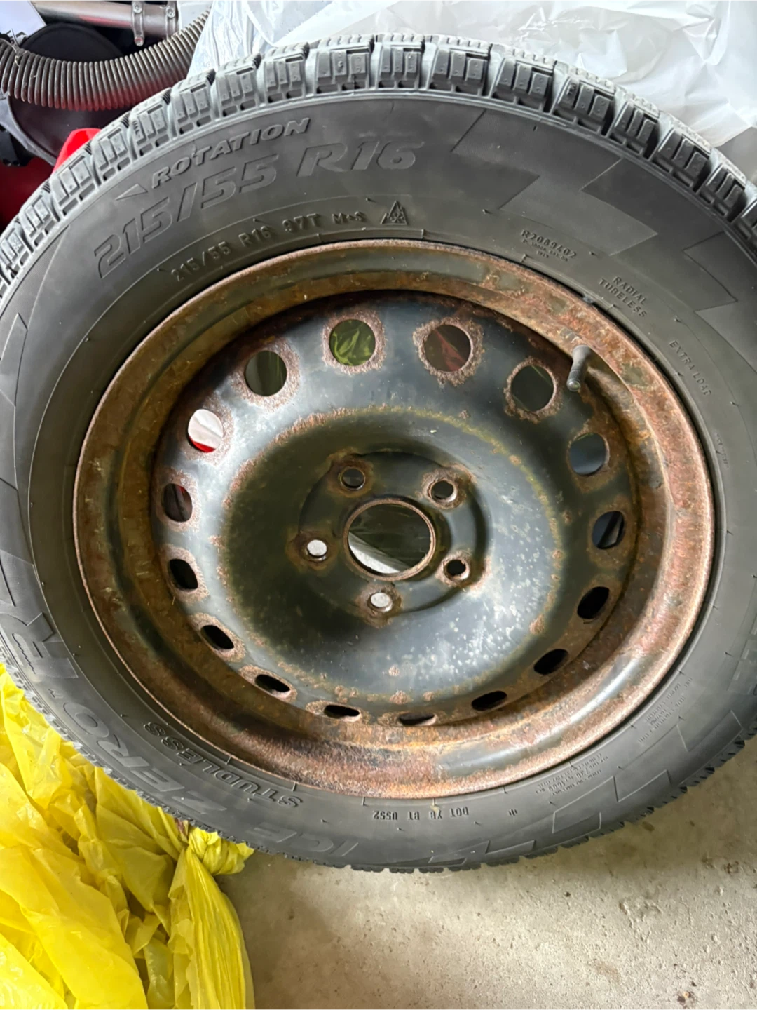Pirelli 215/55 R16 Tire on Rim