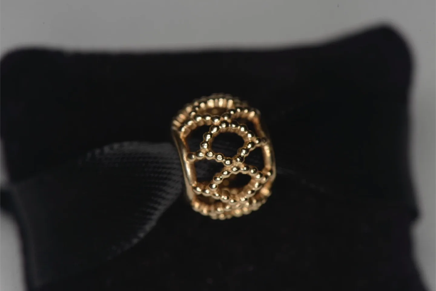 Pandora Gold Wanderlust 14k Gold Charm image indicator(5)