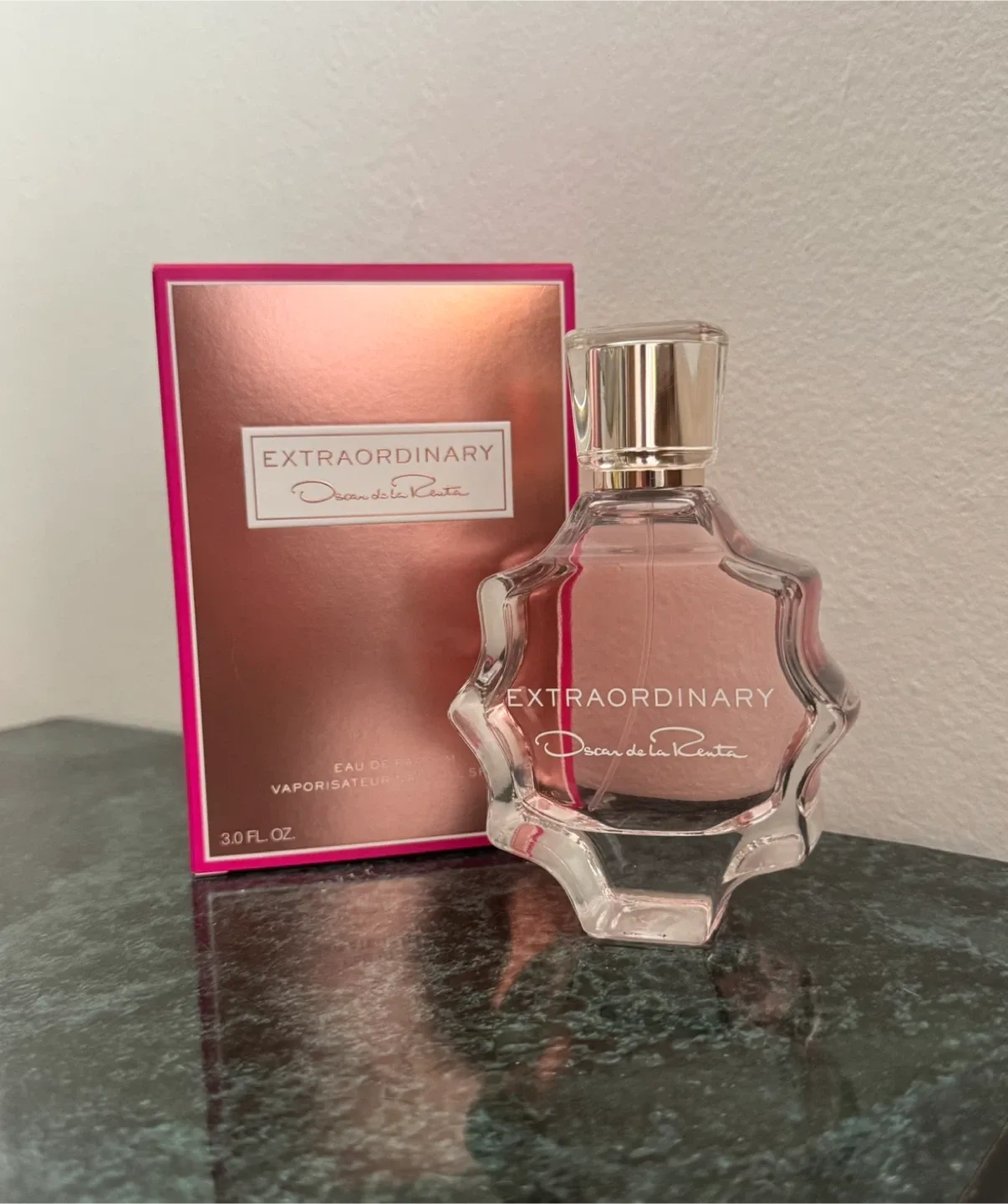 Oscar de la Renta Extraordinary Eau de Parfum 3 fl oz thumbnail