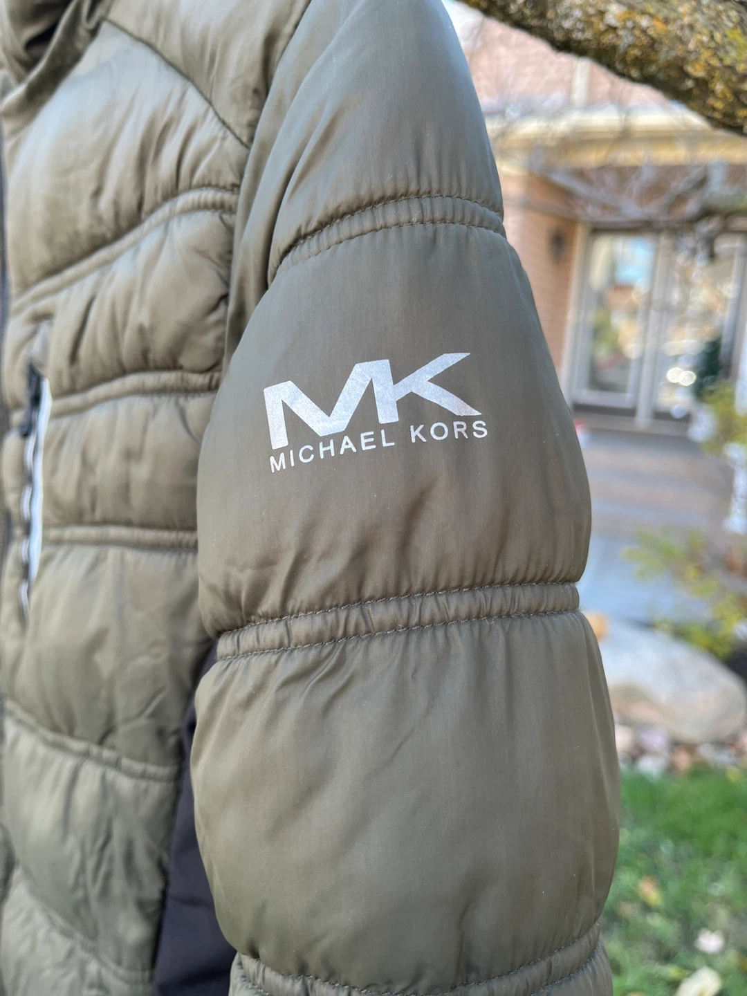 Michael Kors Puffer Jacket - Size 10/12 - photo 2