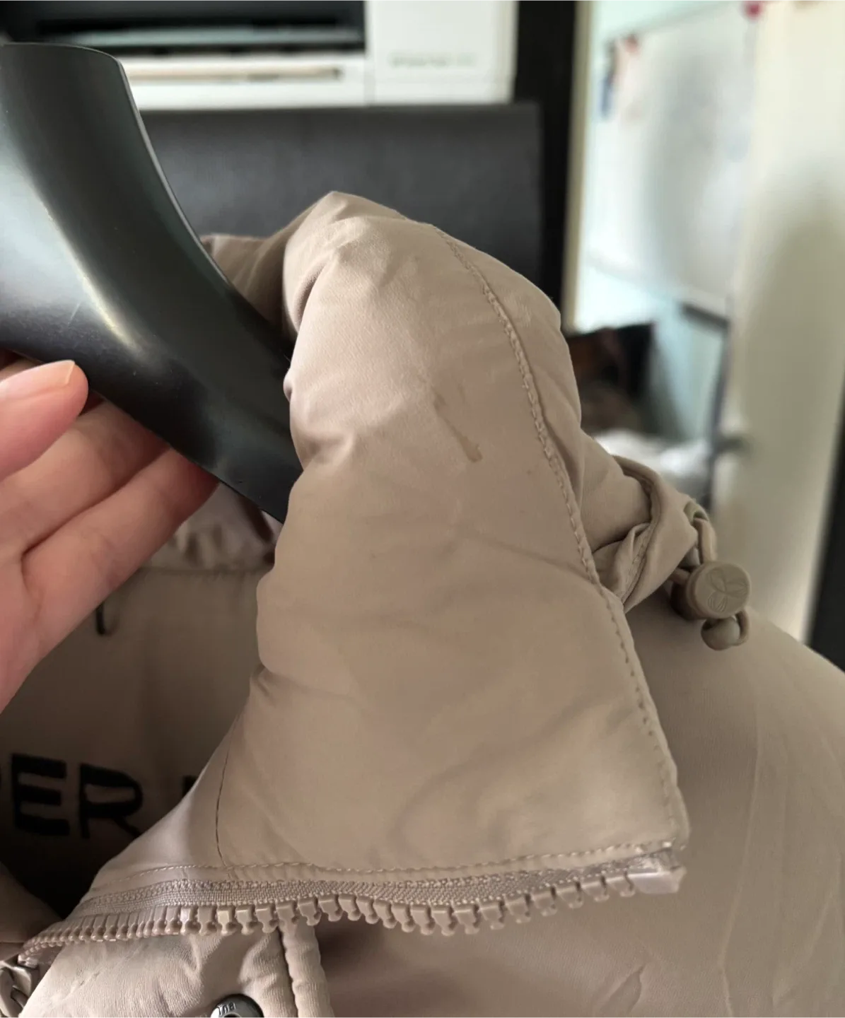 Aritzia SuperPuff image indicator(3)