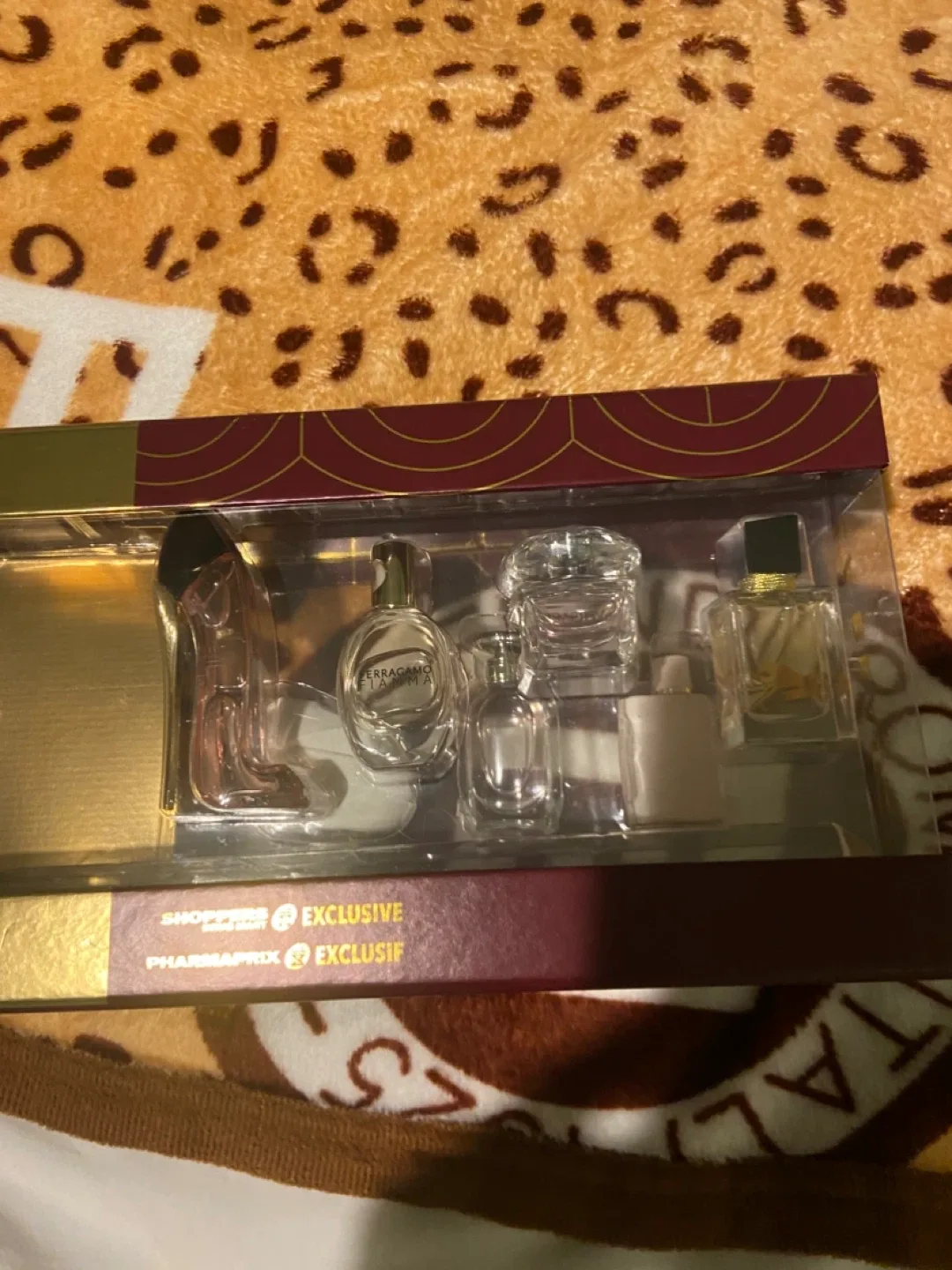 Miniature perfumes image indicator(3)