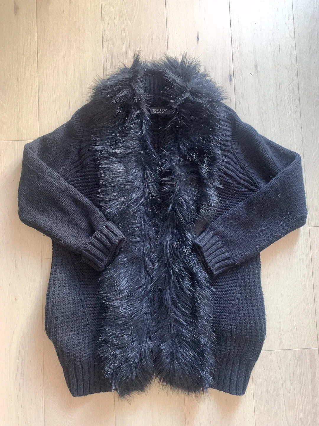 Topshop Black Faux Fur Cardigan - Size US 2 image indicator(2)
