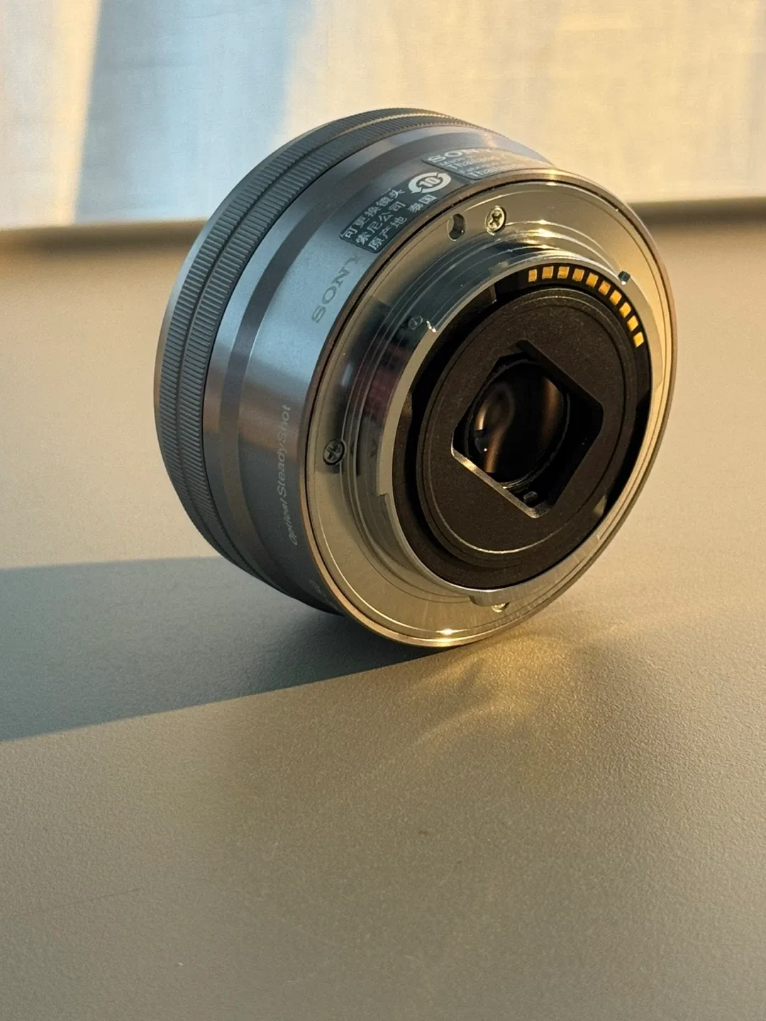 Sony E 3.5-5.6/PZ 16-50 OSS Lens thumbnail