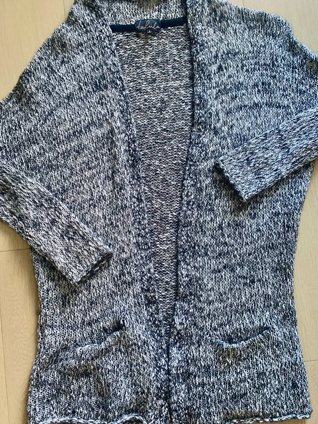 Talula Cardigan - Size Small image indicator(2)