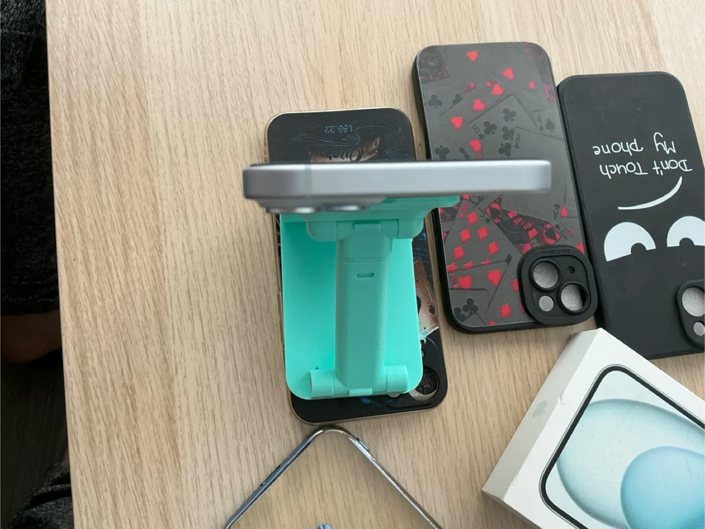 iPhone 15 Plus + Cases image indicator(5)