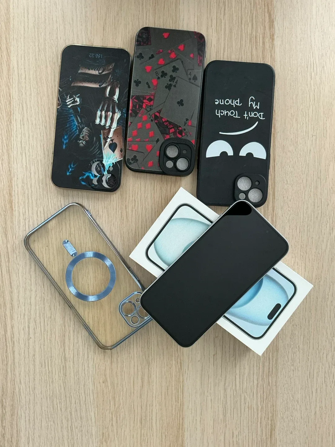 iPhone 15 Plus + Cases image indicator(7)