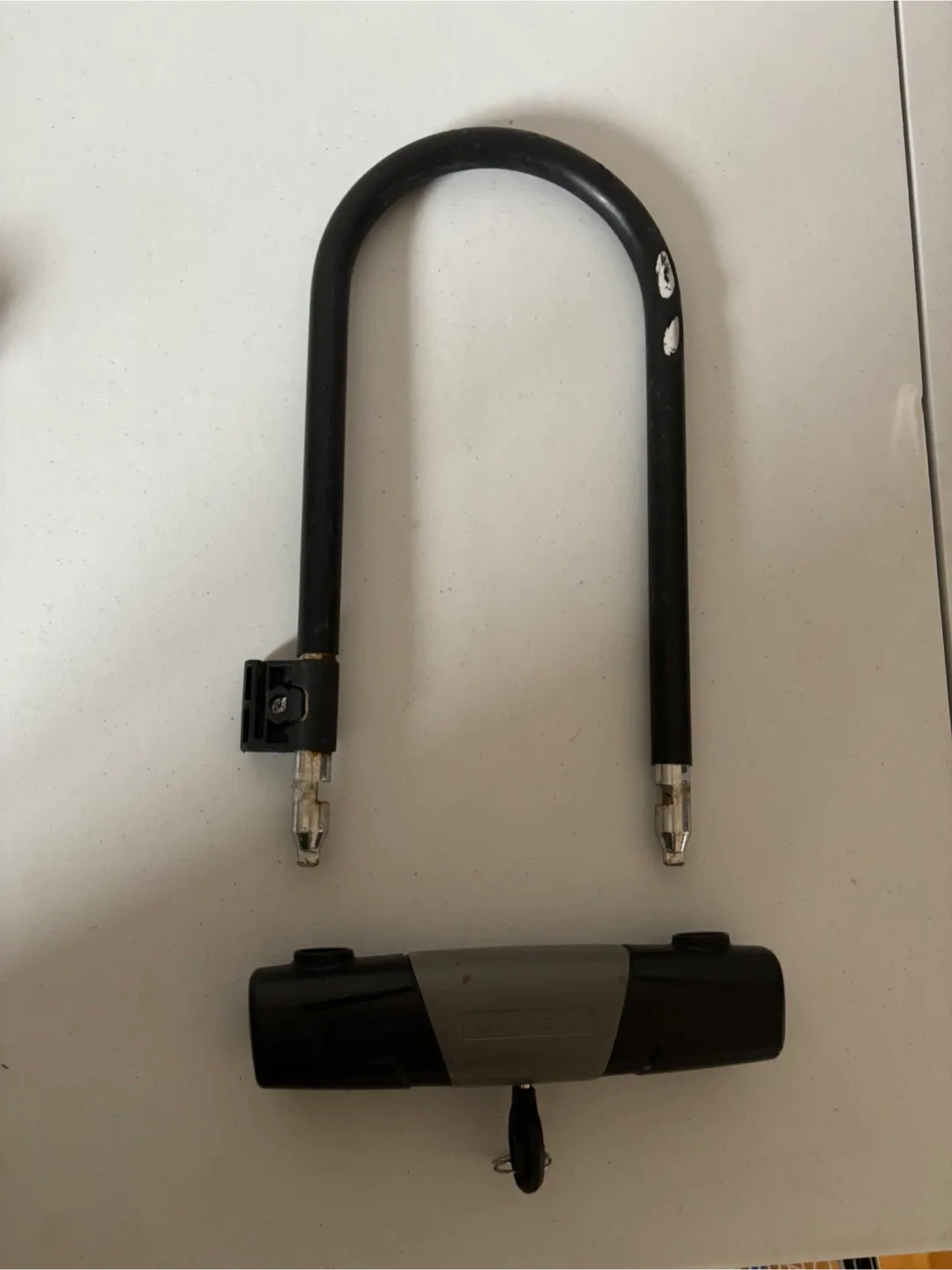 Diamondback Bike U-Lock with Key image indicator(2)