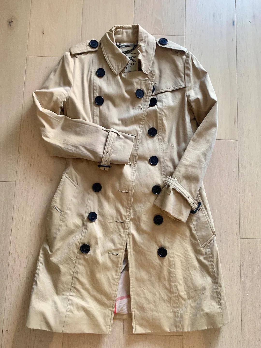 Classic Beige Trench Coat thumbnail