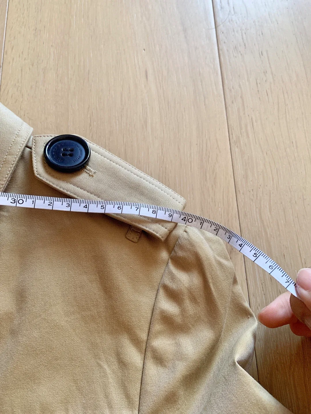 Classic Beige Trench Coat image indicator(6)