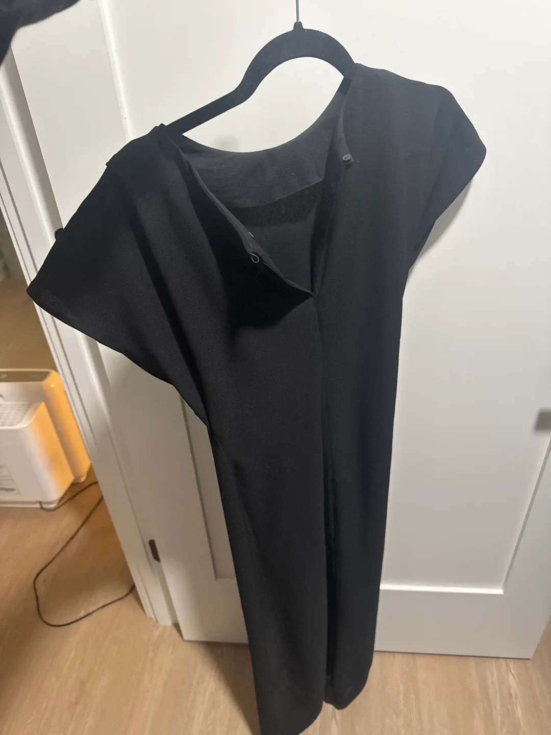 Black Dress image indicator(2)