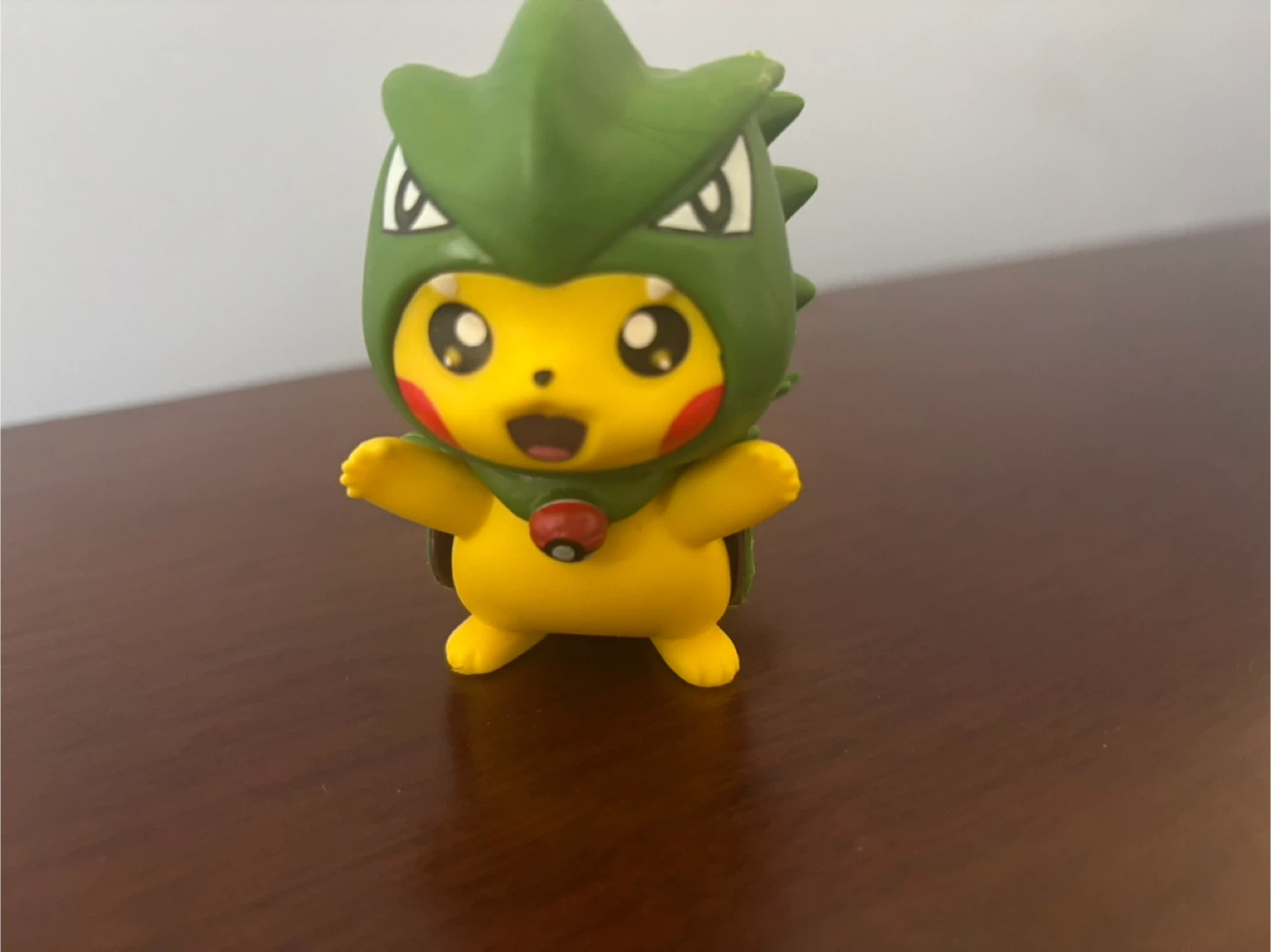 Pikachu Tyranitar Pokemon Figure